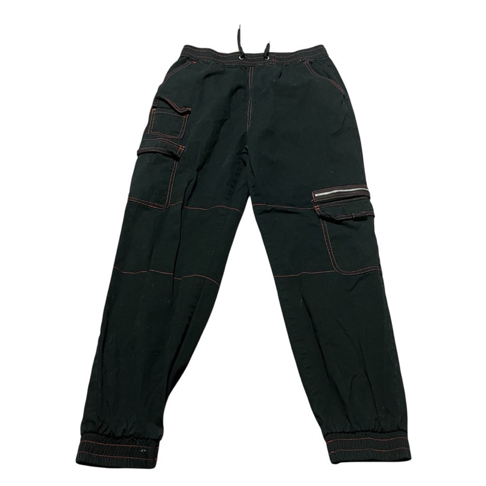 Hot Topic Black Cargo Pants Red Stitching Lots of Details Pockets Size Medium
